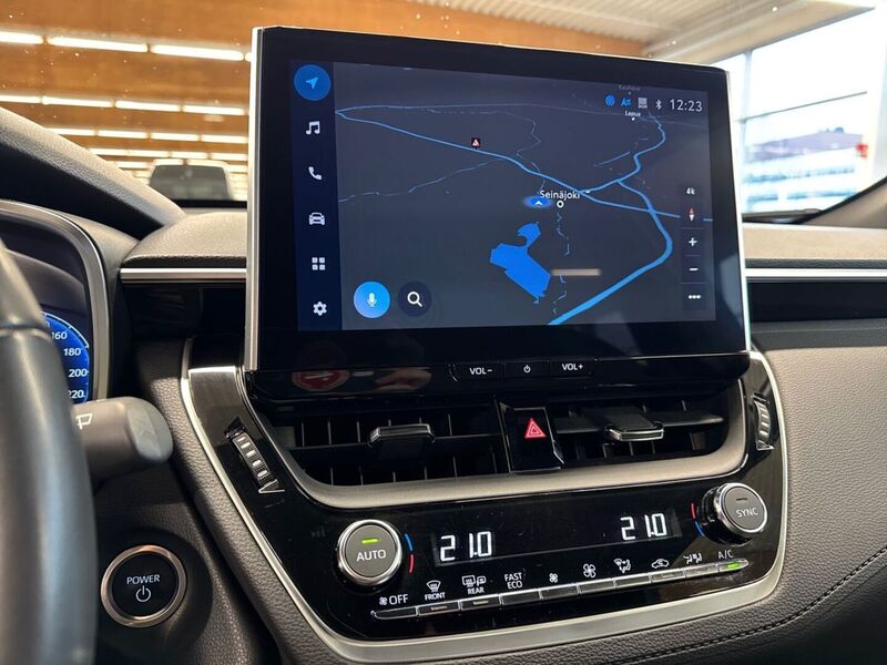 Toyota Corolla Cross vaihtoauto