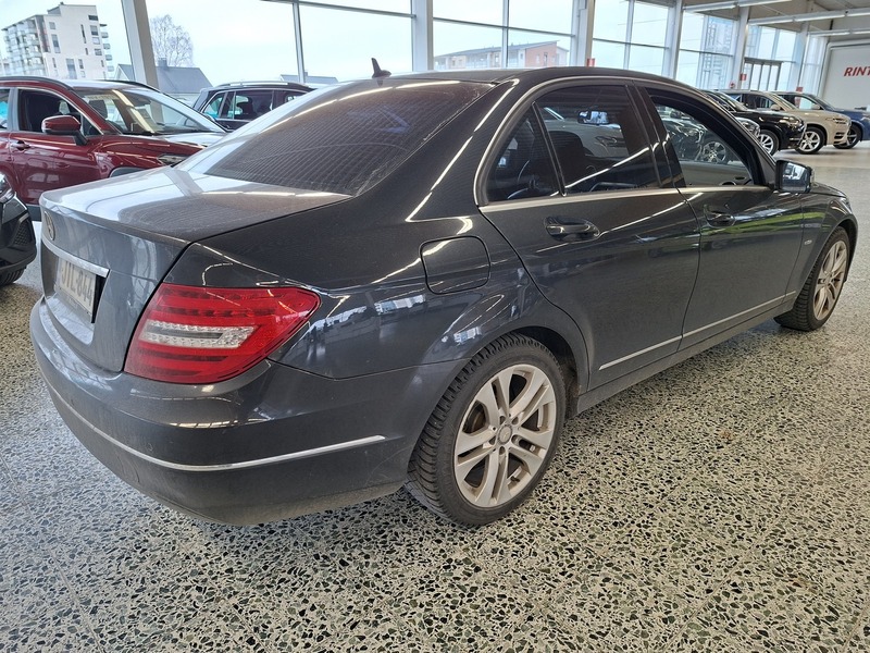 Mercedes-Benz C vaihtoauto