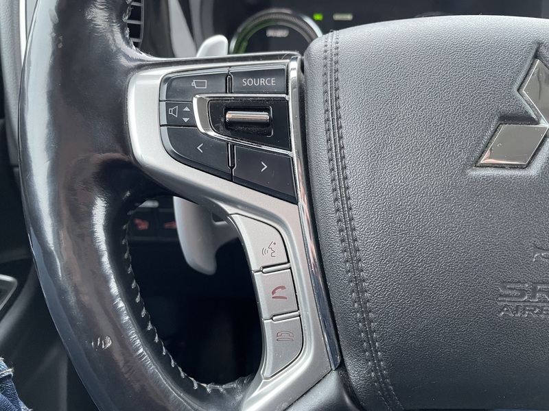 Mitsubishi Outlander PHEV vaihtoauto