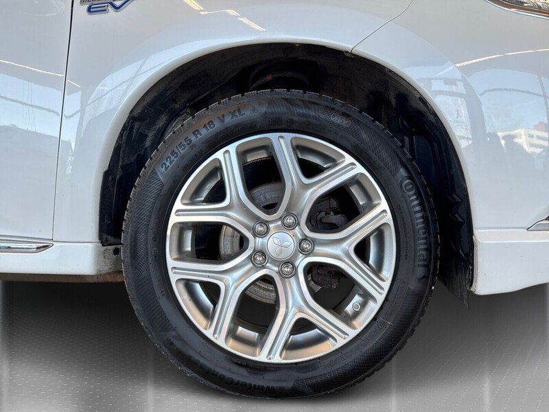 Mitsubishi Outlander PHEV vaihtoauto