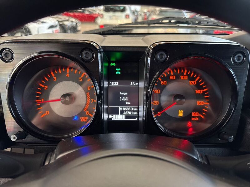 Suzuki Jimny vaihtoauto