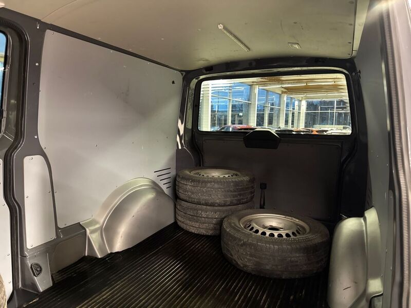 Volkswagen Transporter vaihtoauto