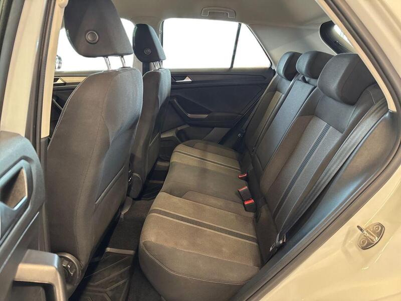 Volkswagen T-Roc vaihtoauto