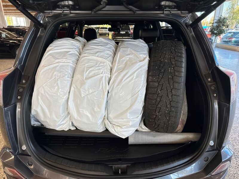 Toyota RAV4 vaihtoauto