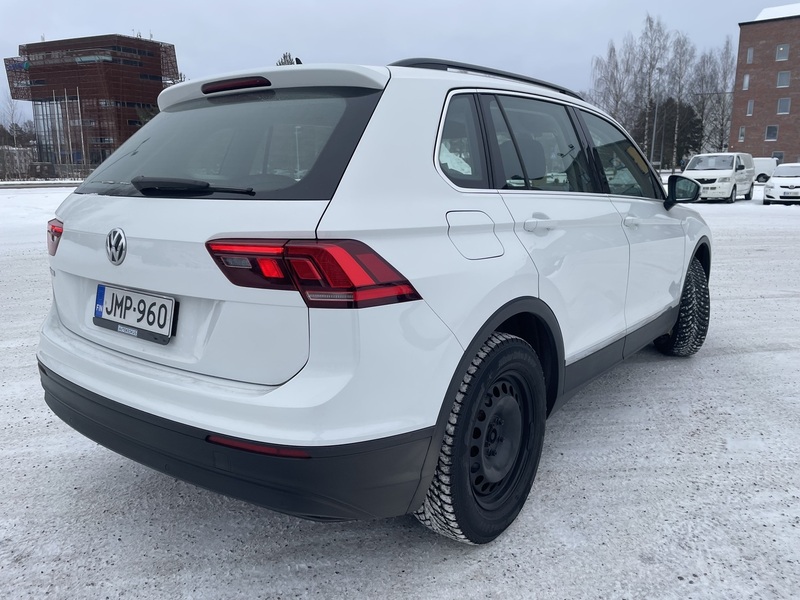 Volkswagen Tiguan vaihtoauto
