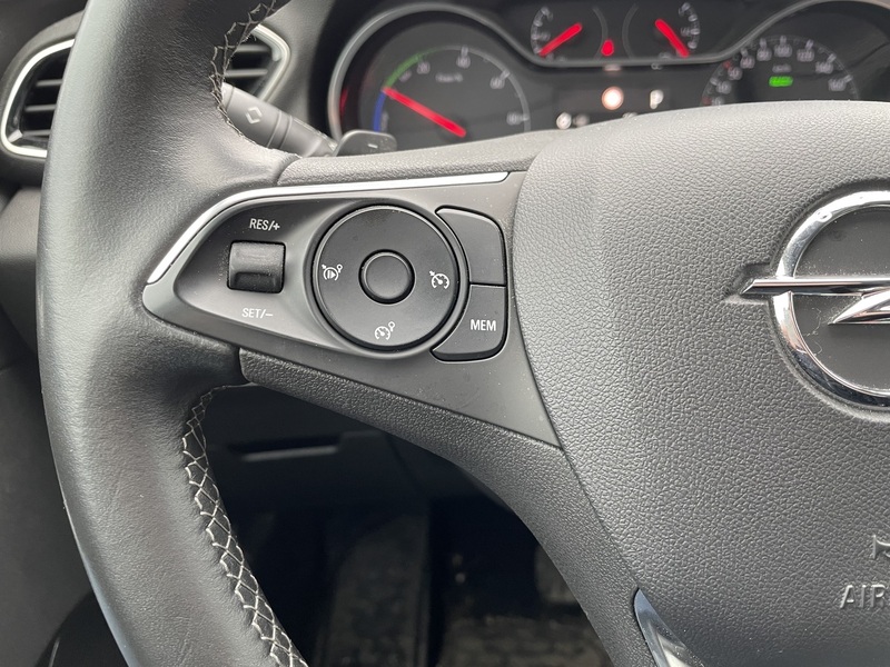 Opel Grandland vaihtoauto