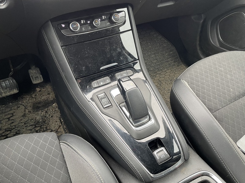 Opel Grandland vaihtoauto