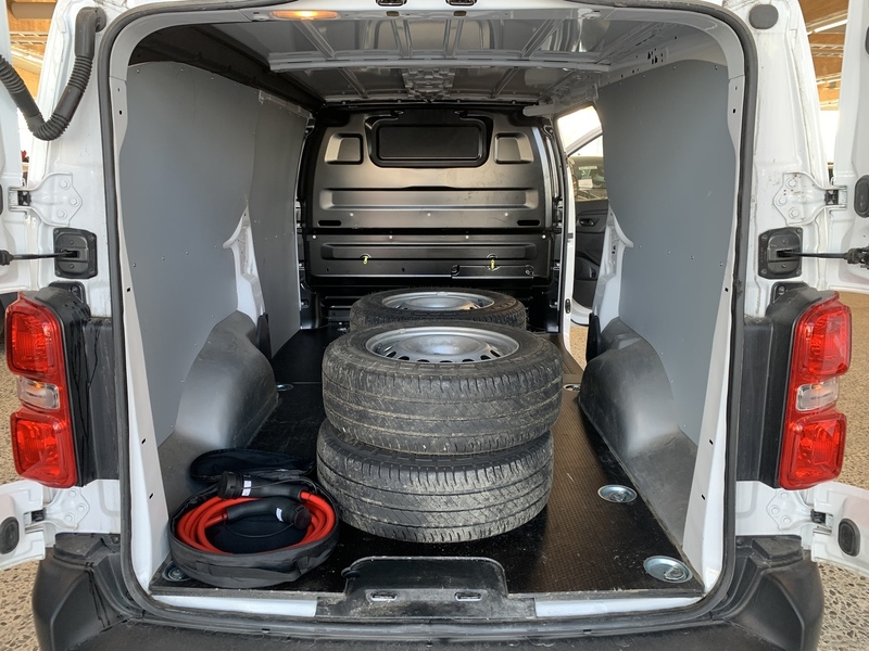 Peugeot e-Expert vaihtoauto