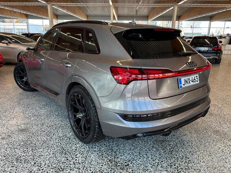 Audi e-tron vaihtoauto