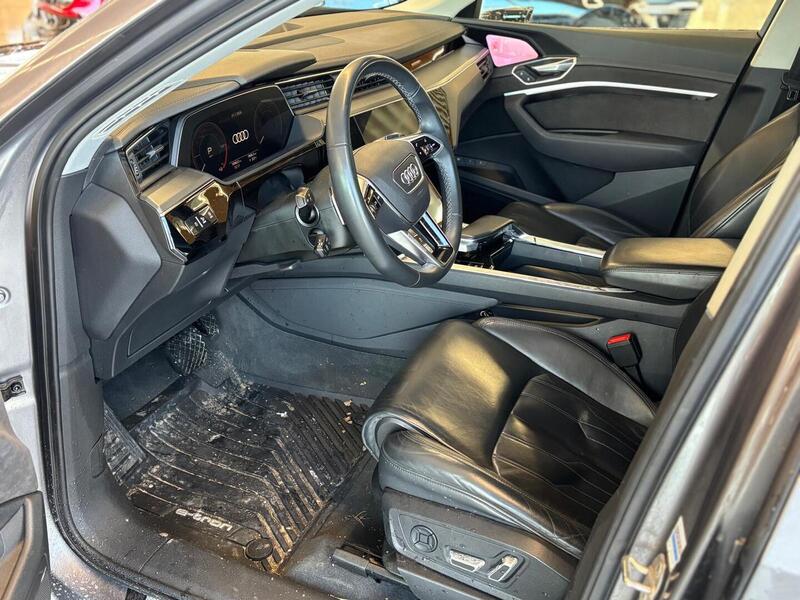 Audi e-tron vaihtoauto