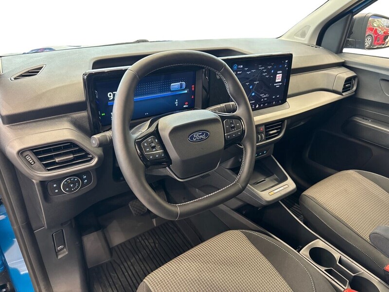 Ford Tourneo Courier vaihtoauto