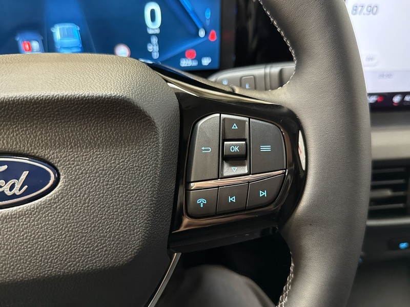 Ford Transit Courier vaihtoauto