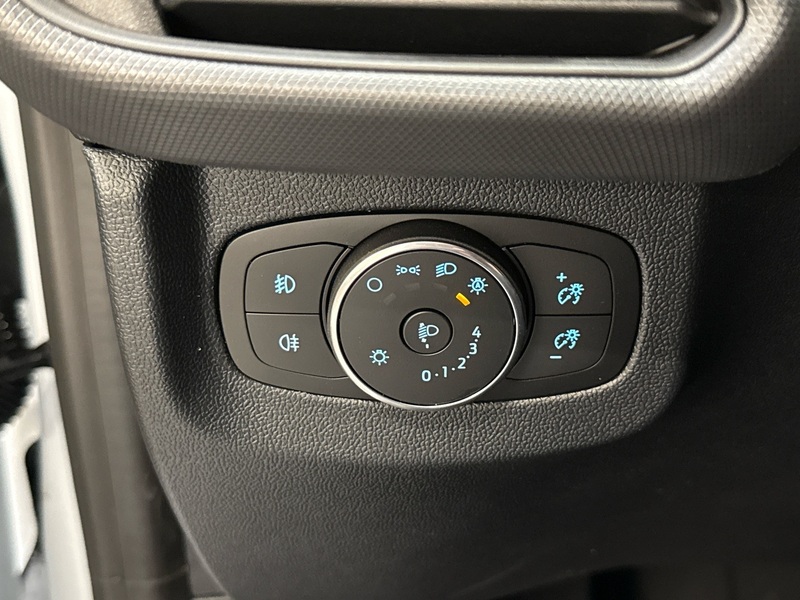 Ford Transit Courier vaihtoauto