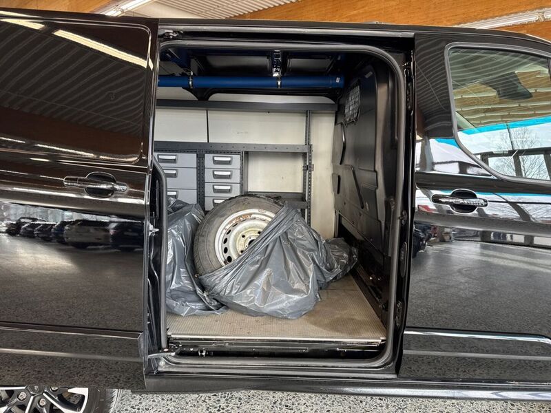 Ford Transit Custom vaihtoauto