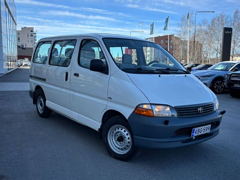 Toyota Hiace vaihtoauto