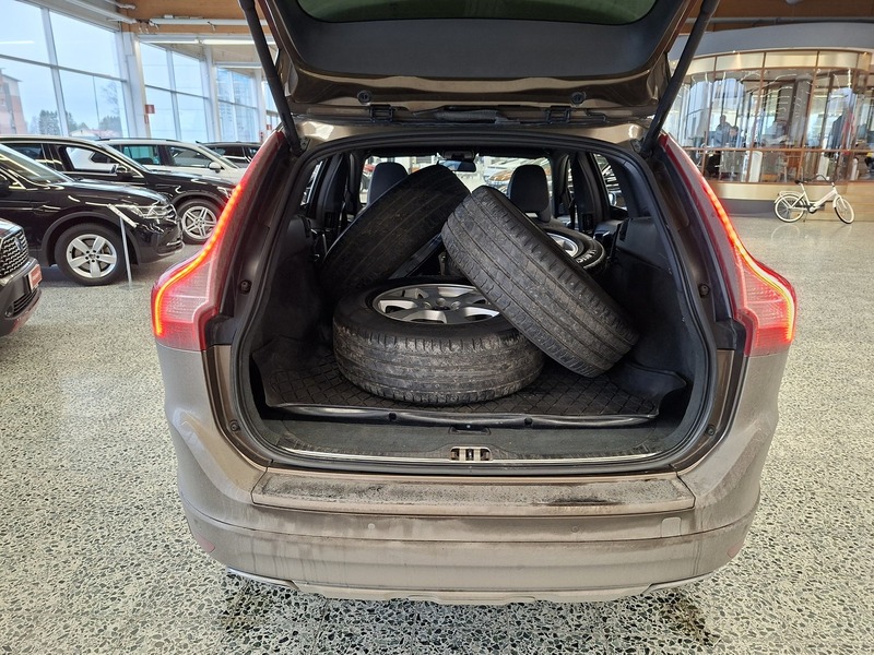 Volvo XC60 vaihtoauto