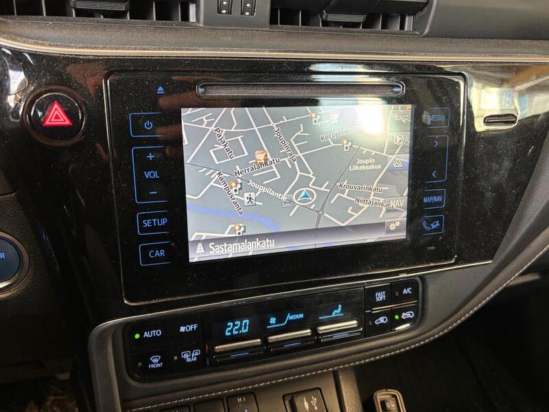 Toyota Auris vaihtoauto