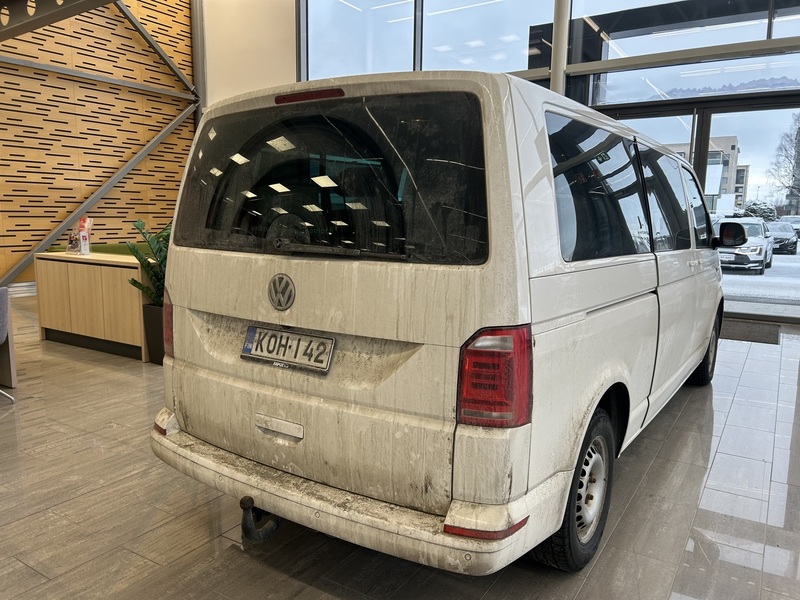 Volkswagen Caravelle vaihtoauto
