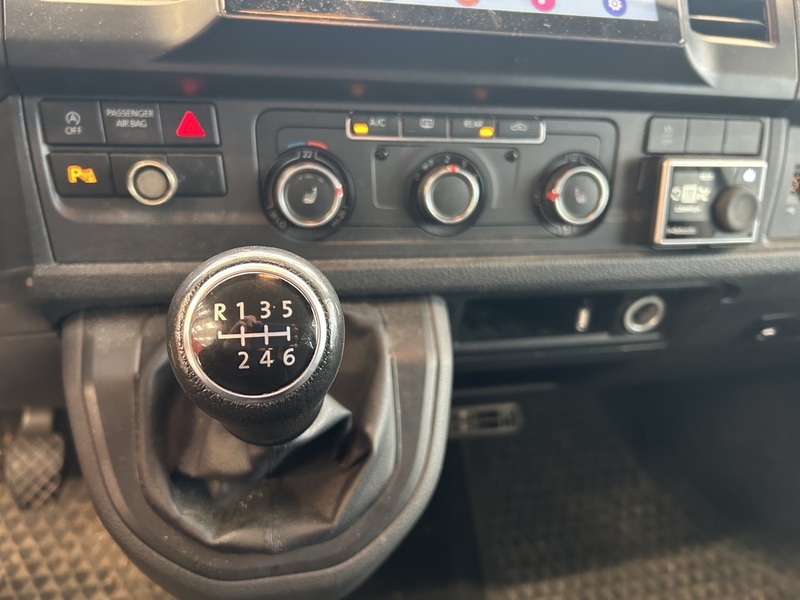 Volkswagen Caravelle vaihtoauto