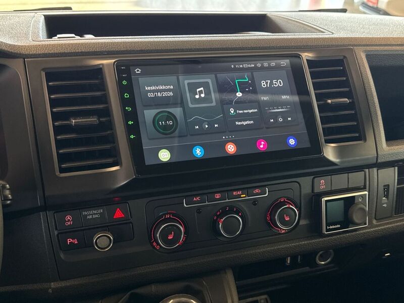 Volkswagen Caravelle vaihtoauto