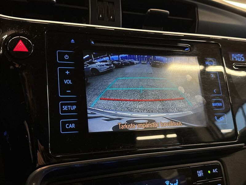 Toyota Auris vaihtoauto