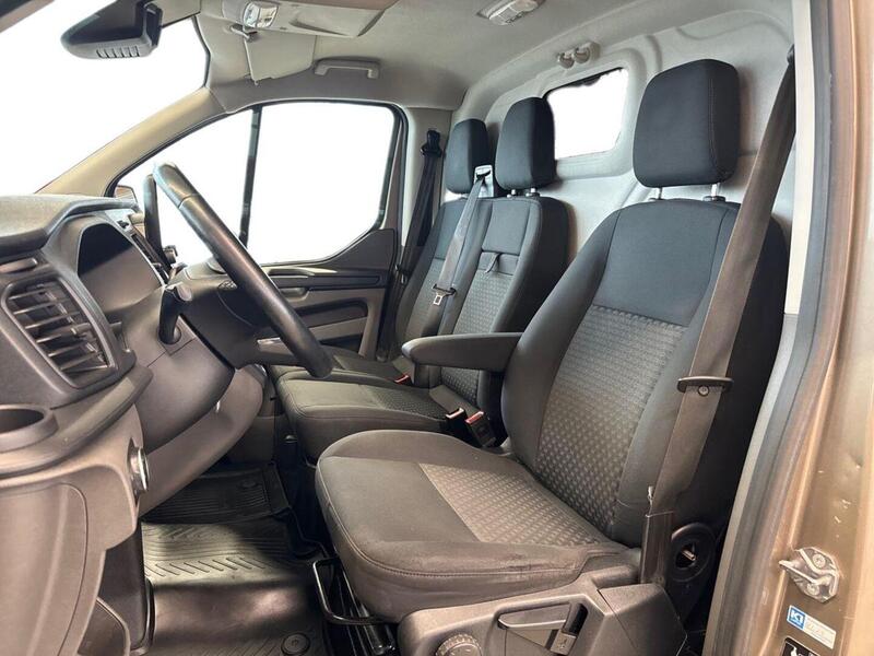 Ford Transit Custom vaihtoauto