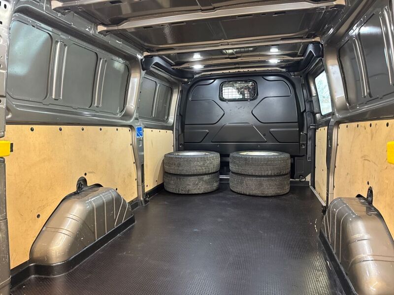 Ford Transit Custom vaihtoauto