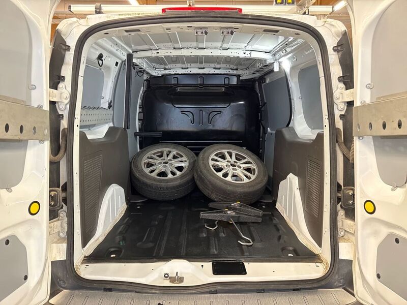 Ford Transit Connect vaihtoauto