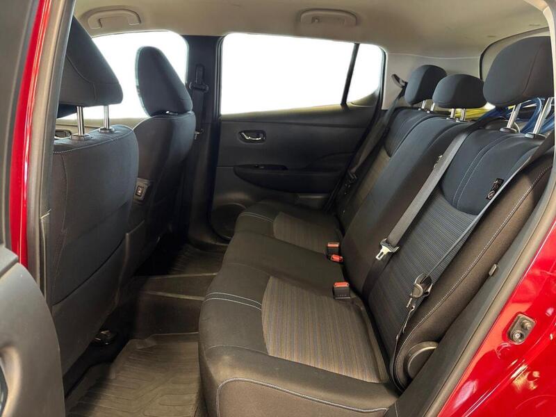 Nissan Leaf vaihtoauto