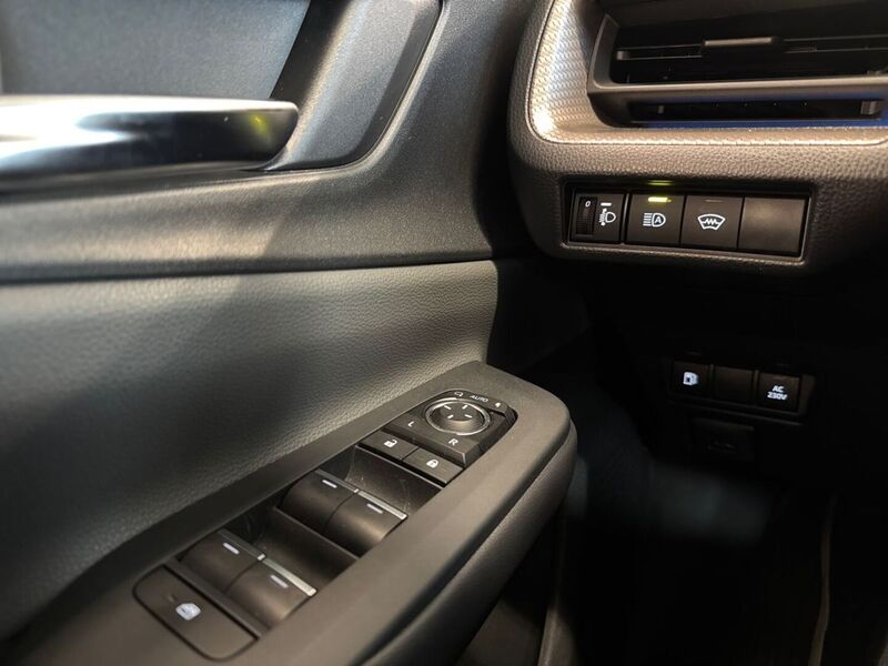 Toyota Prius Plug-in vaihtoauto