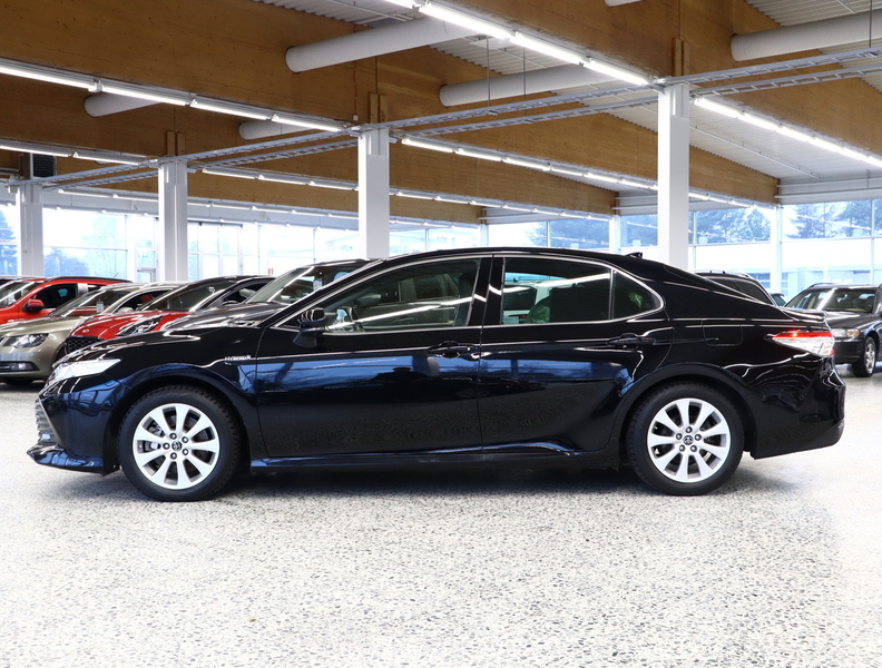 Toyota Camry vaihtoauto