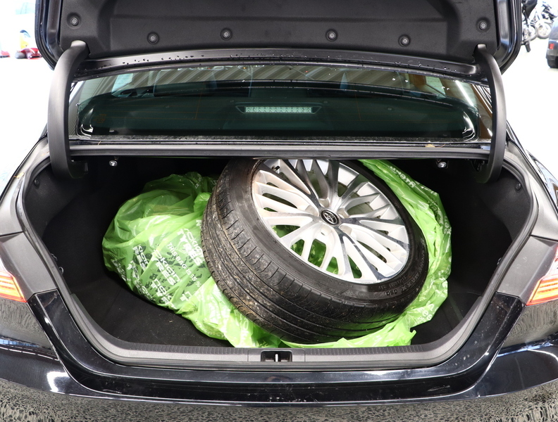 Toyota Camry vaihtoauto