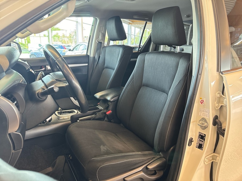 Toyota Hilux vaihtoauto