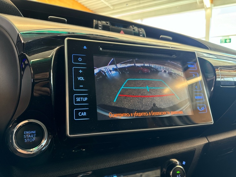 Toyota Hilux vaihtoauto