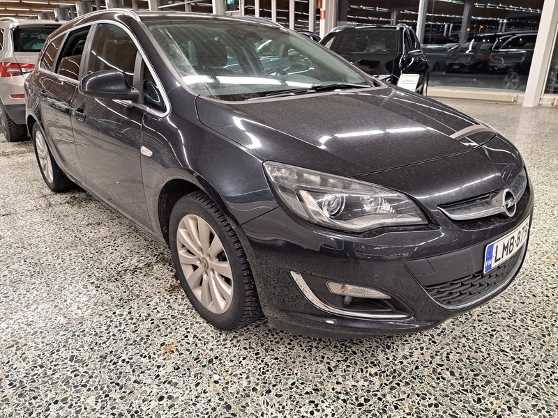 Opel Astra vaihtoauto