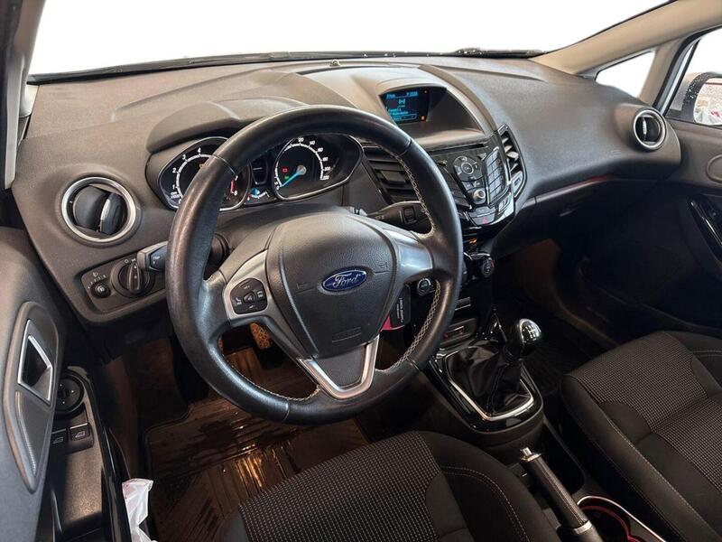 Ford Fiesta vaihtoauto