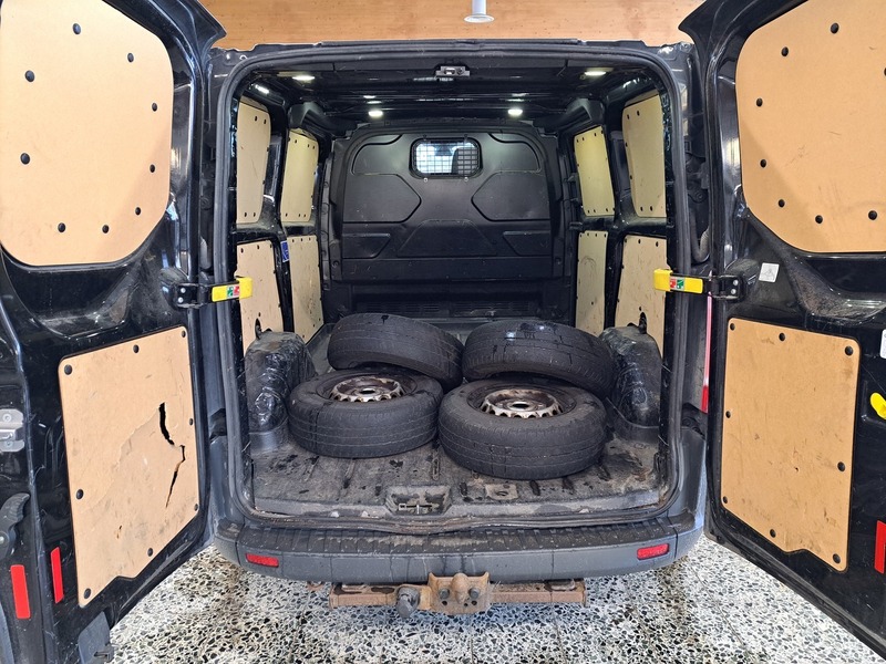 Ford Transit Custom vaihtoauto