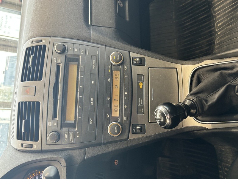 Toyota Avensis vaihtoauto