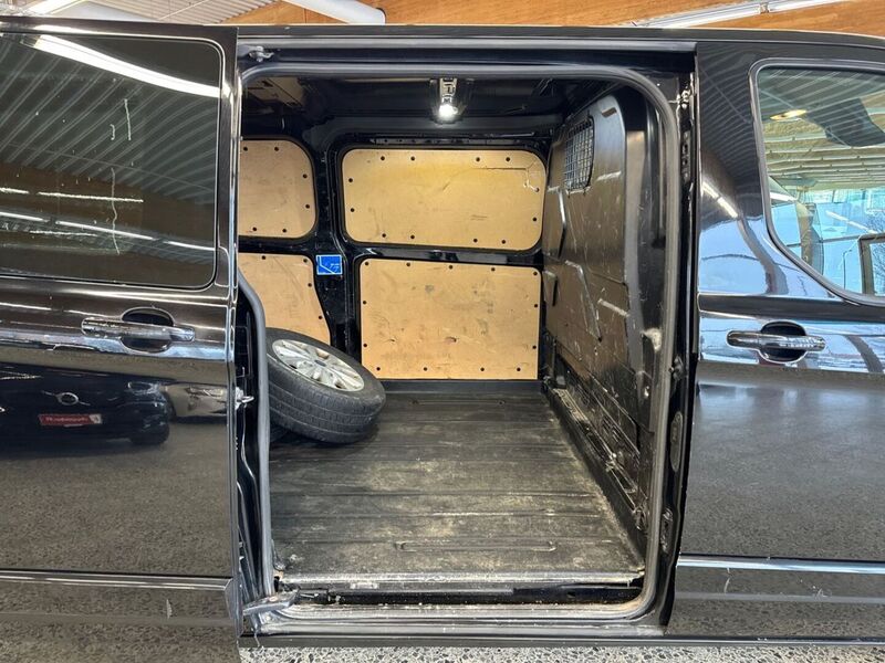 Ford Transit Custom vaihtoauto