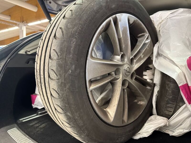 Opel Insignia vaihtoauto