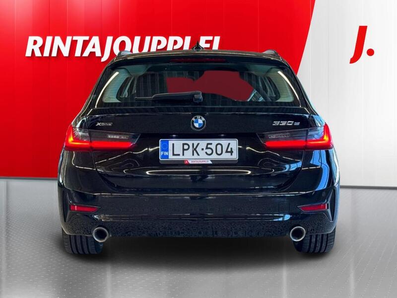 BMW 330 vaihtoauto