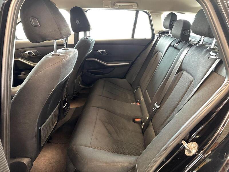 BMW 330 vaihtoauto