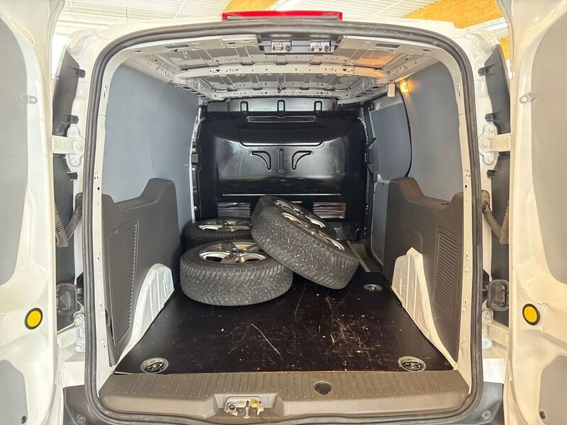 Ford Transit Connect vaihtoauto