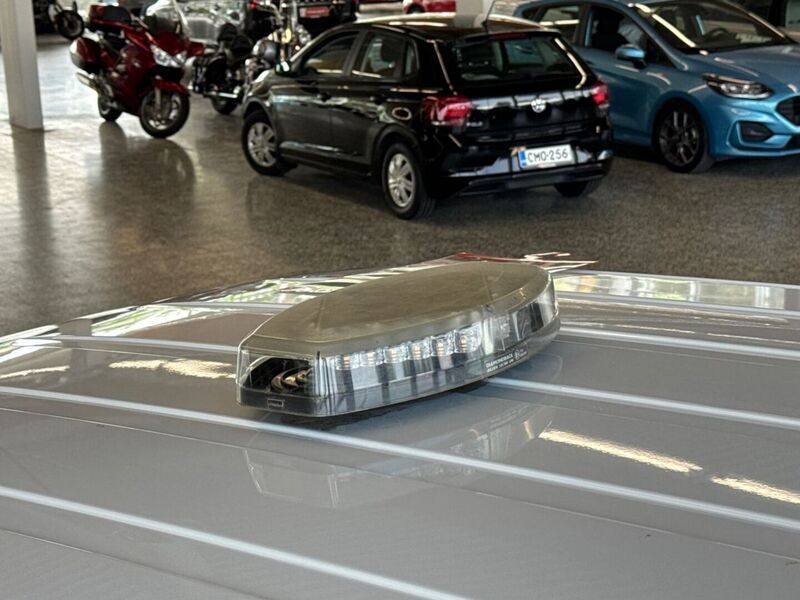 Ford Transit Connect vaihtoauto