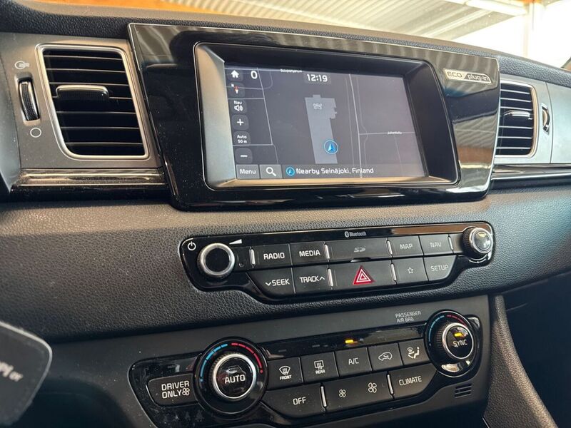 Kia Niro plug-in vaihtoauto