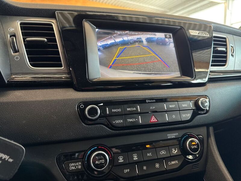 Kia Niro plug-in vaihtoauto