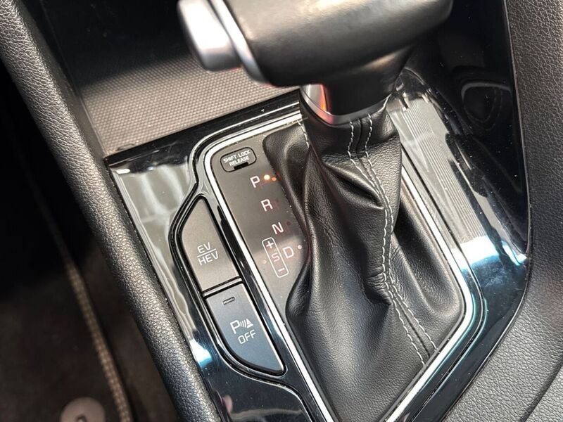 Kia Niro plug-in vaihtoauto