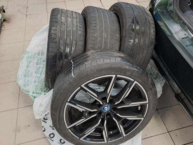 BMW i4 M50 vaihtoauto