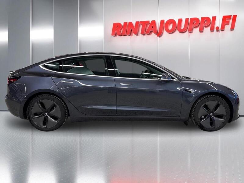 Tesla Model 3 vaihtoauto