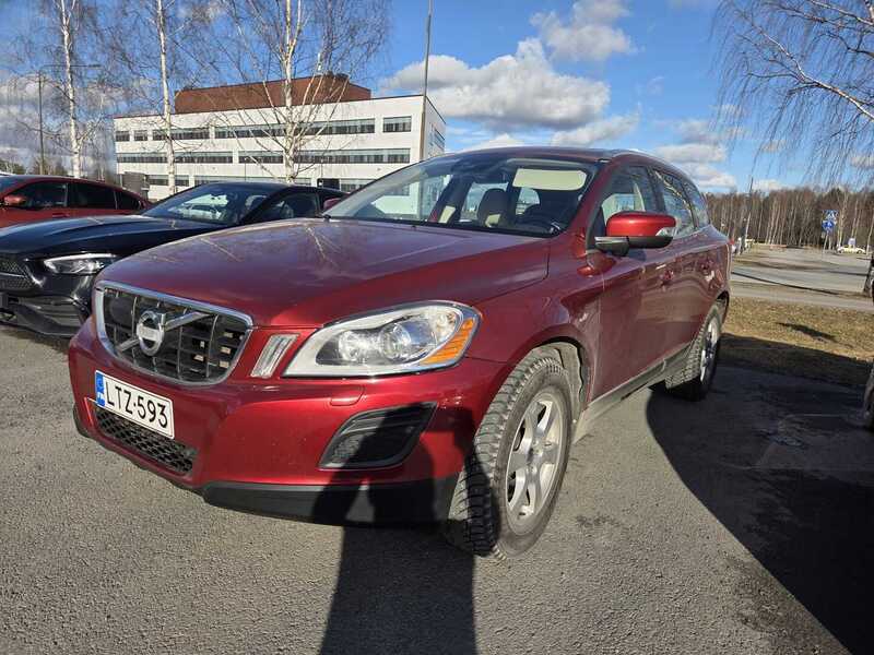 Volvo XC60 vaihtoauto